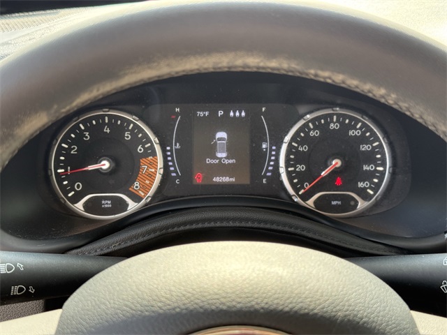 2019 Jeep Renegade Latitude White at DeMontrond Auto Country