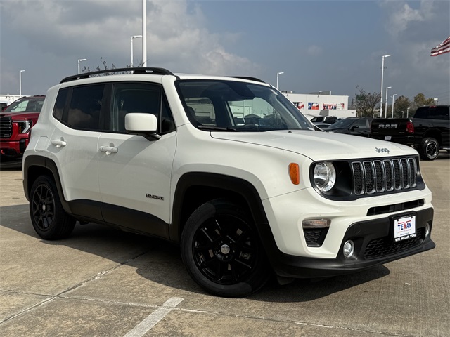2019 Jeep Renegade Latitude White at DeMontrond Auto Country
