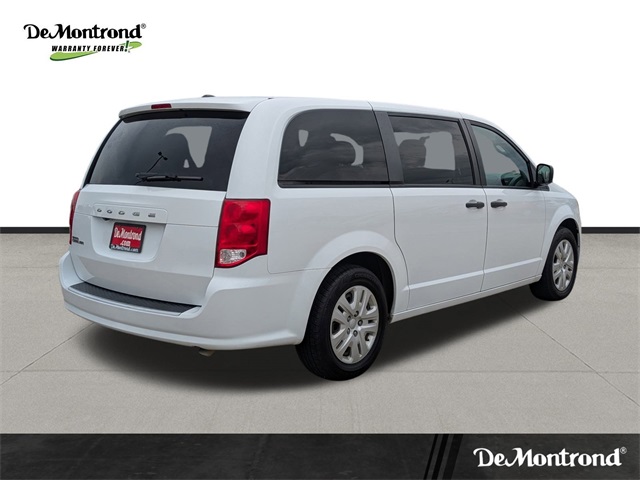 2020 Dodge Grand Caravan SE White at Community Kia