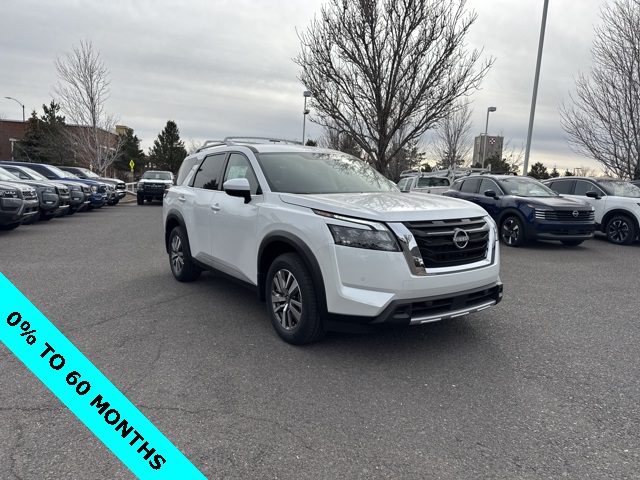 2025 Nissan Pathfinder SL