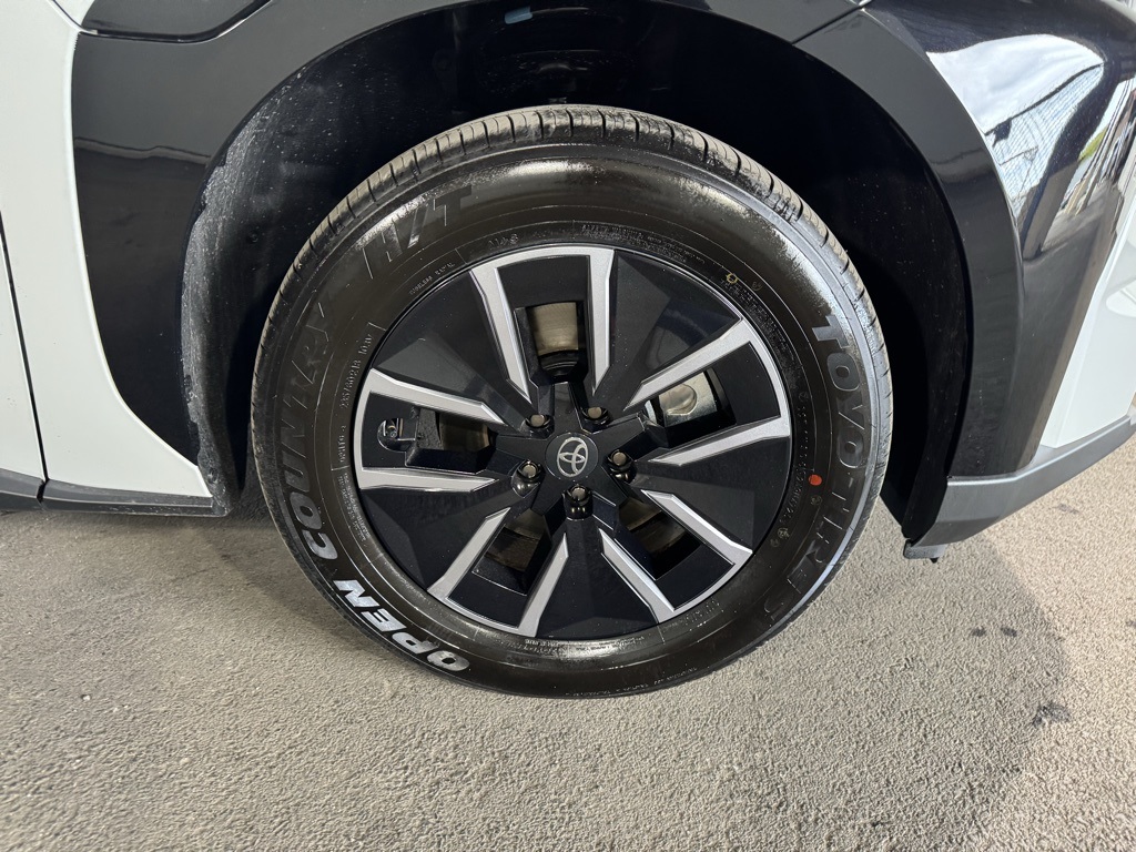 Thumbnail: 2026 Toyota bZ - 7