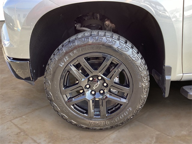 Used Car 2024 Chevrolet Silverado 1500  Custom Trail Boss For Sale Under $50,000 In San Antonio, Texas