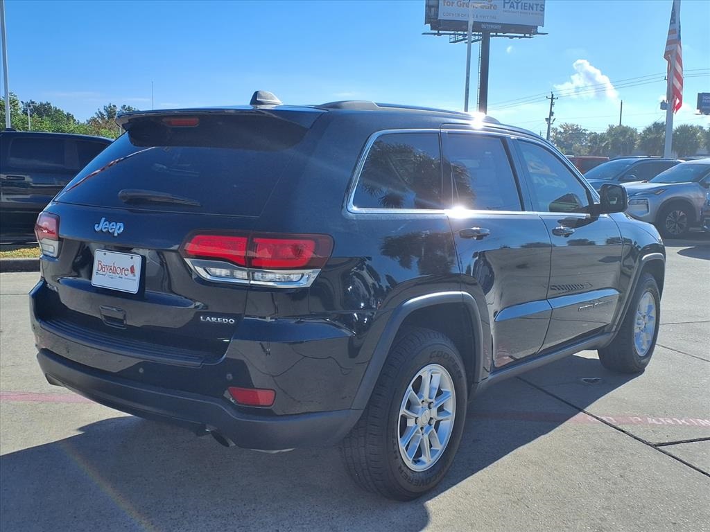 2020 Jeep Grand Cherokee Laredo E - 2