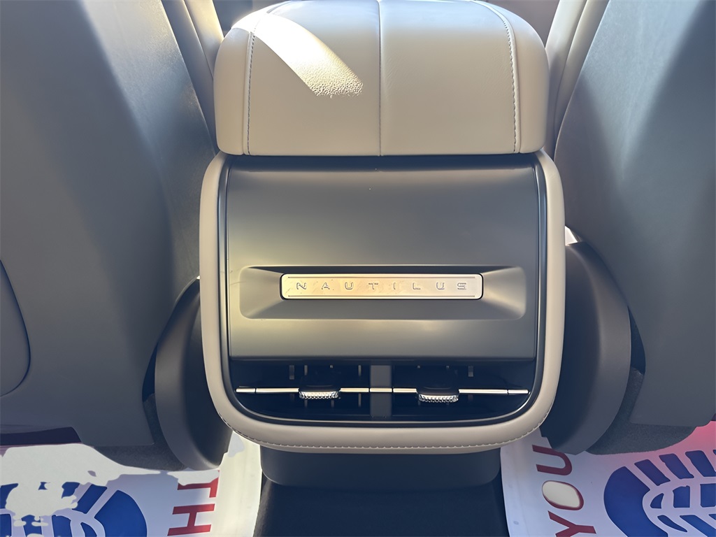 2024 Lincoln Nautilus