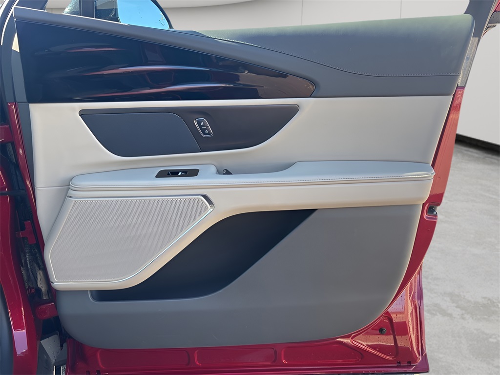 2024 Lincoln Nautilus