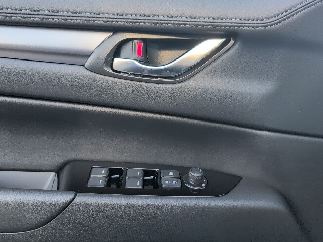 2025 Mazda CX-5 2.5 S Preferred Package - 9