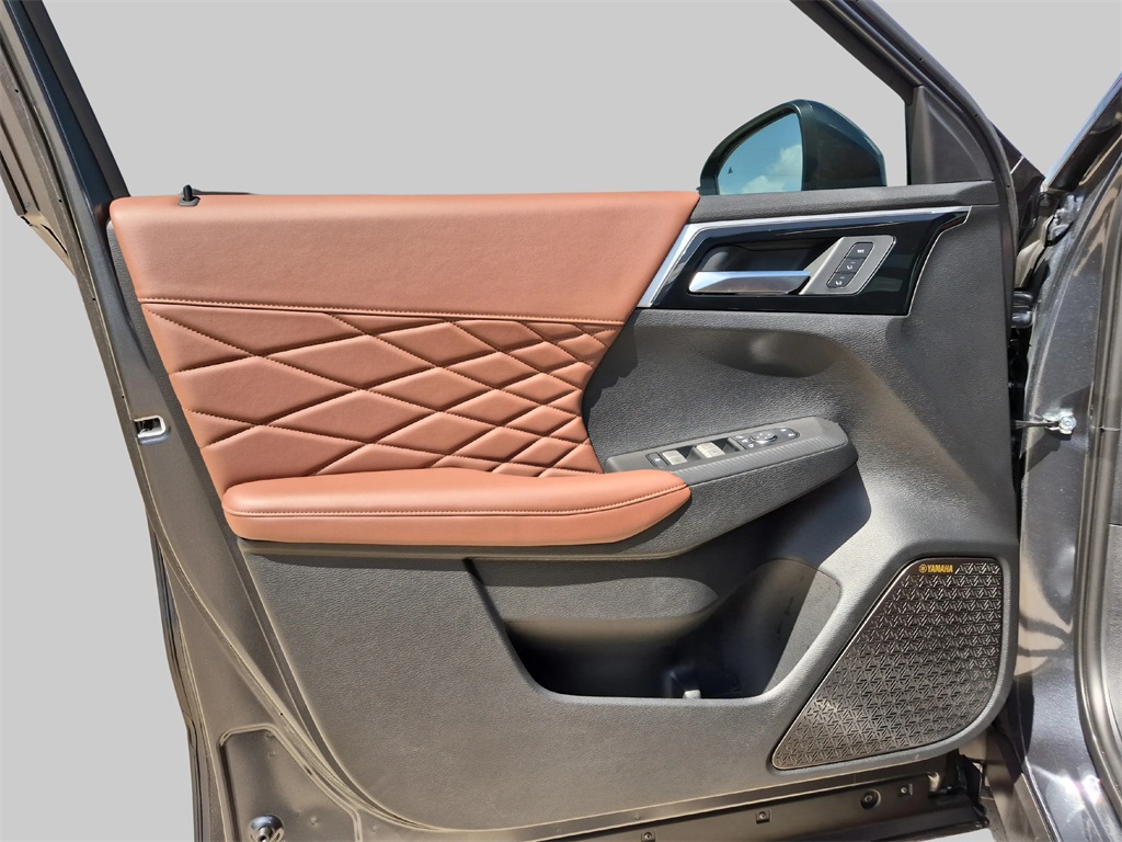 2025 Mitsubishi Outlander SEL Gray at DeMontrond Gulf Freeway