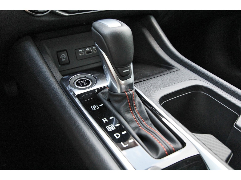 2025 Nissan Sentra SR White at Bravo Nissan