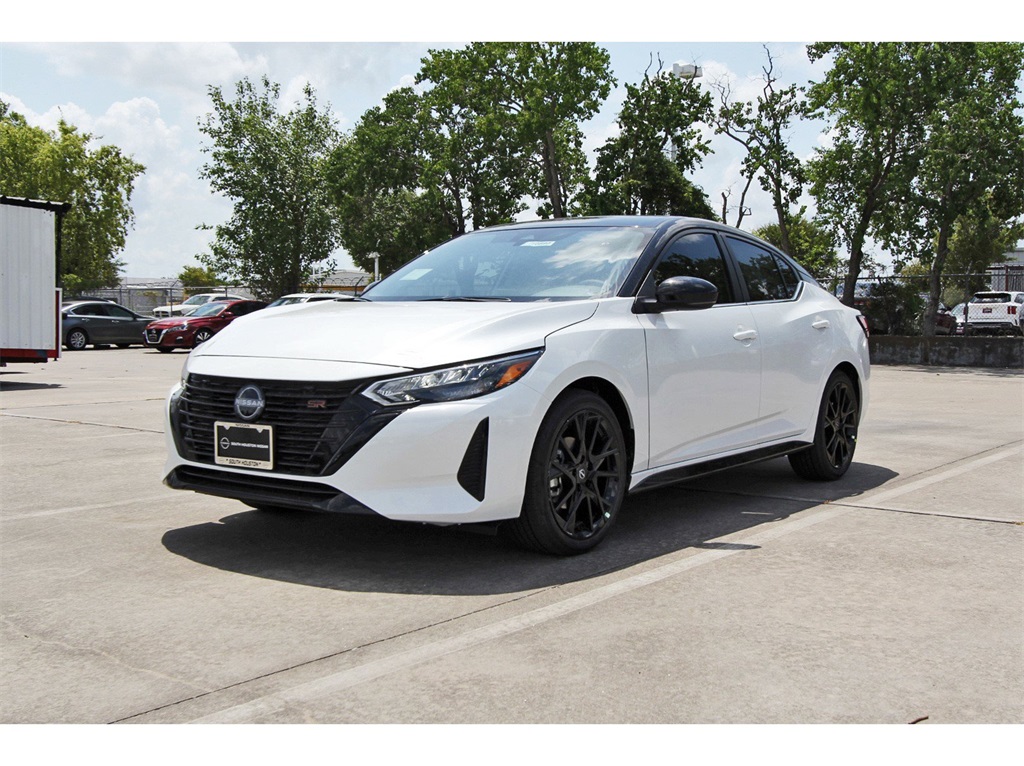 2025 Nissan Sentra SR White at Bravo Nissan