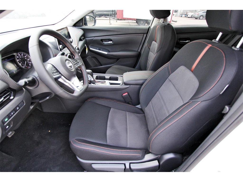 2025 Nissan Sentra SR White at Bravo Nissan