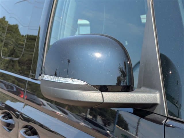 2025 Volkswagen ID. Buzz Pro S - 10