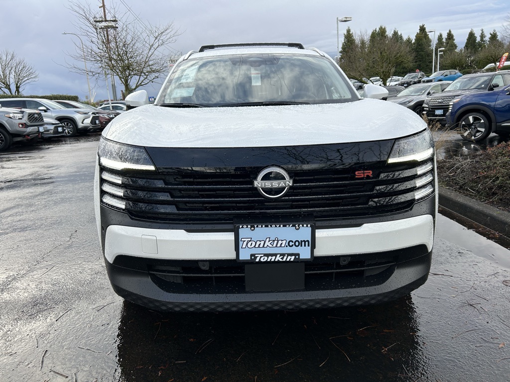 2025 Nissan Kicks SR photo 2