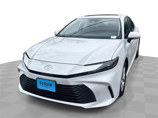 2025 Toyota Camry LE FWD