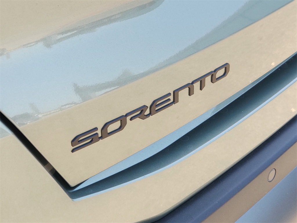 2025 Kia Sorento X-Line SX Green at Shottenkirk Kia Fort Bend
