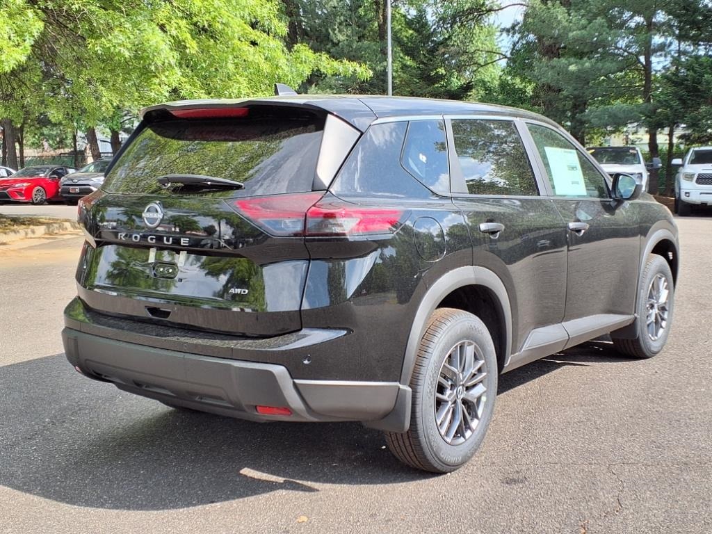 2025 Nissan Rogue S AWD photo 3