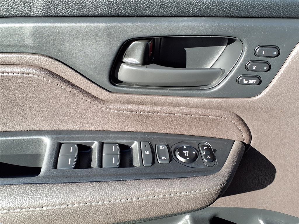 2019 Honda Odyssey EX-L Gray at AutoSavvy Houston Southwest