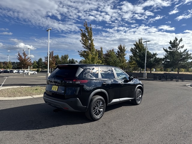 2023 Nissan Rogue S photo 3
