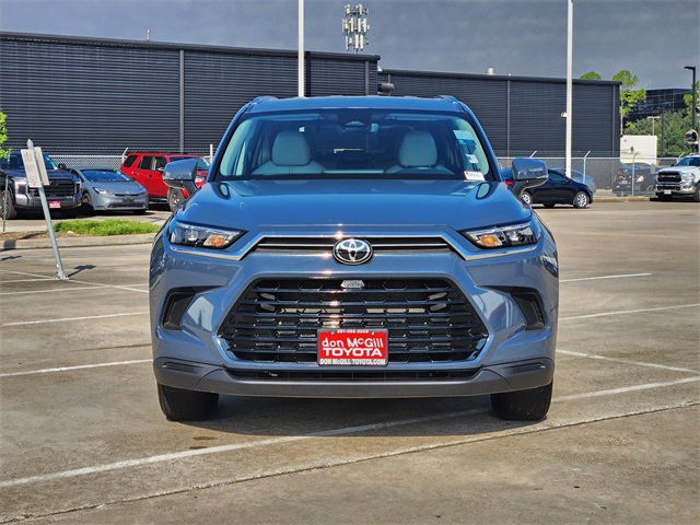 2025 Toyota Grand Highlander XLE White at Gullo Toyota