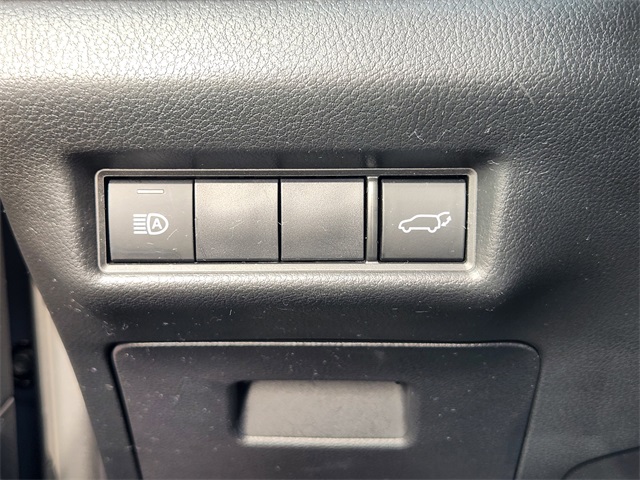 2025 Toyota Grand Highlander XLE White at Gullo Toyota