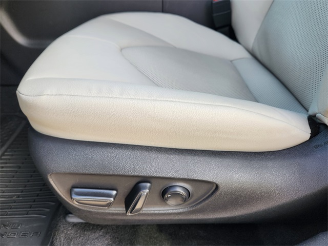 2025 Toyota Grand Highlander XLE White at Gullo Toyota