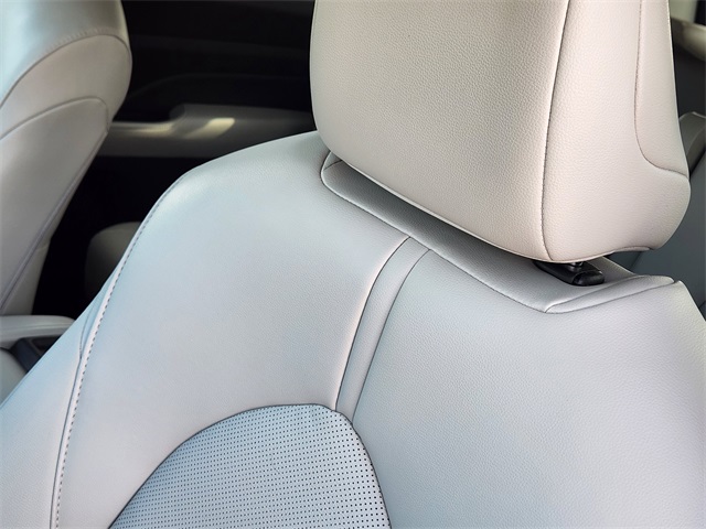 2025 Toyota Grand Highlander XLE White at Gullo Toyota