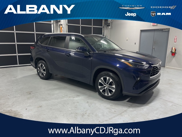 2023 Toyota Highlander XLE FWD