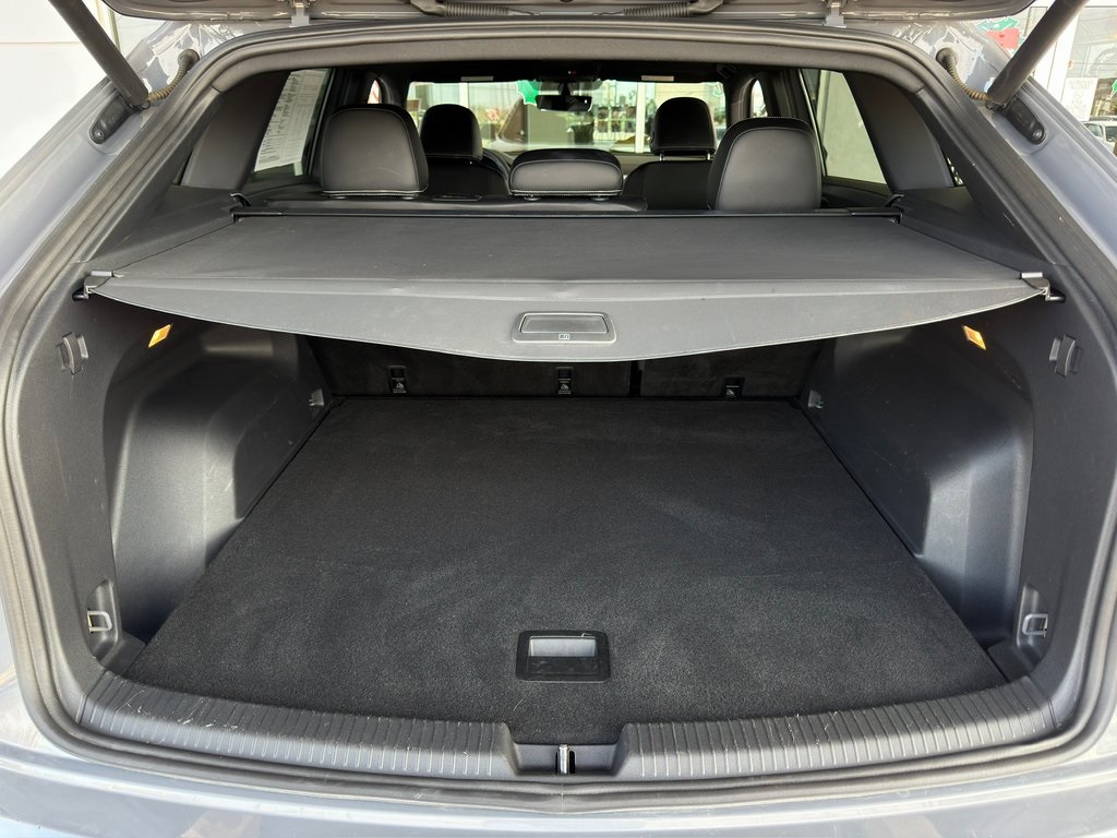 2022 Volkswagen Atlas Cross Sport 3.6L V6 SE w/Technology  at DeMontrond Auto Country