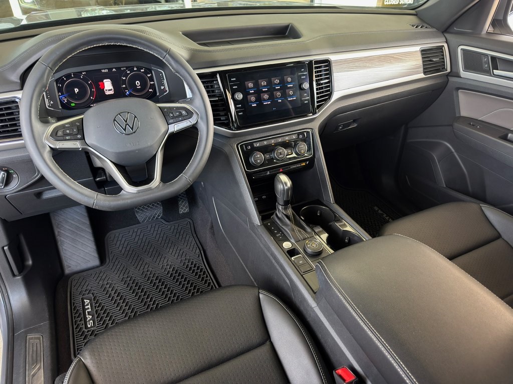 2022 Volkswagen Atlas Cross Sport 3.6L V6 SE w/Technology  at DeMontrond Auto Country