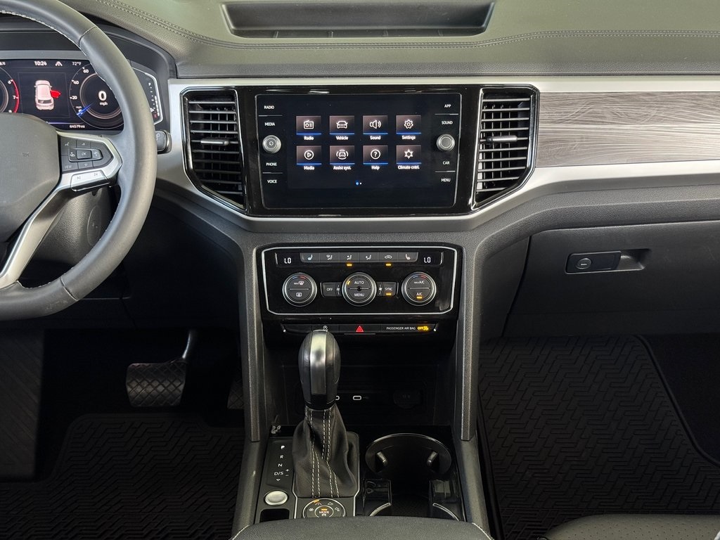 2022 Volkswagen Atlas Cross Sport 3.6L V6 SE w/Technology  at DeMontrond Auto Country