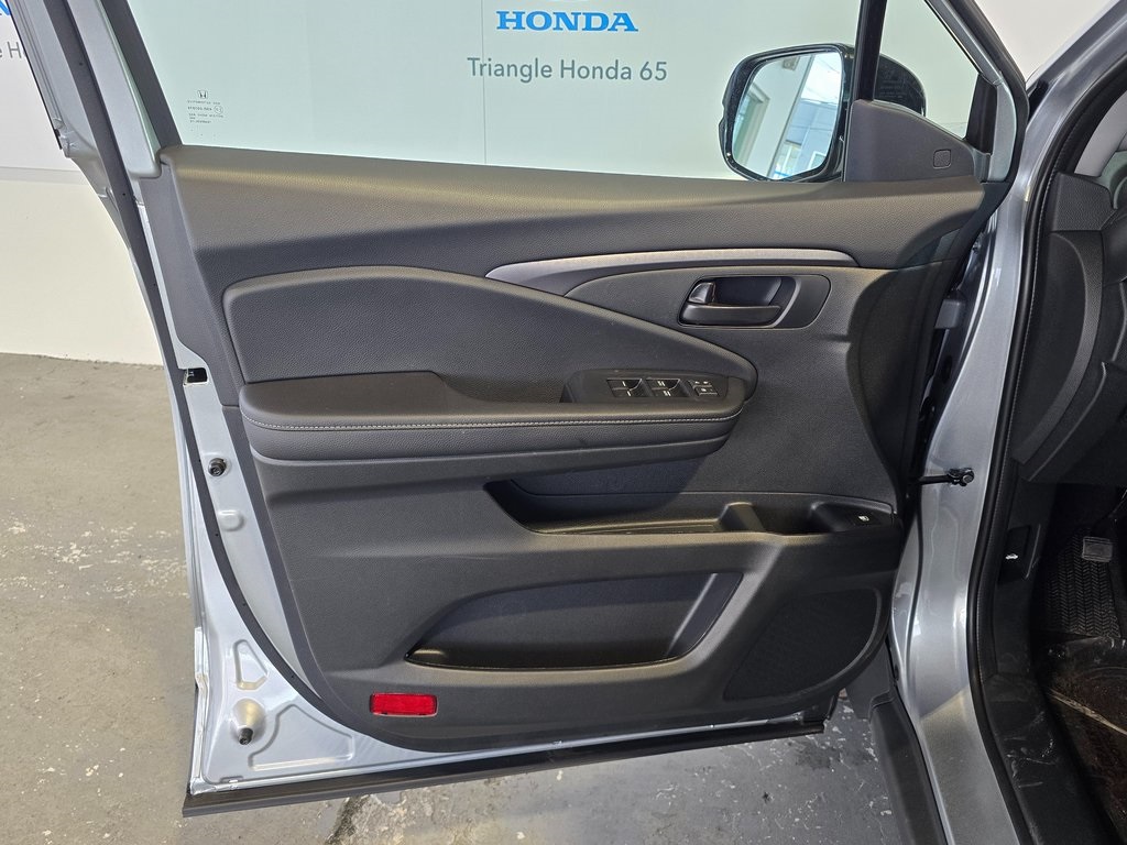 Thumbnail: 2025 Honda Ridgeline - 22