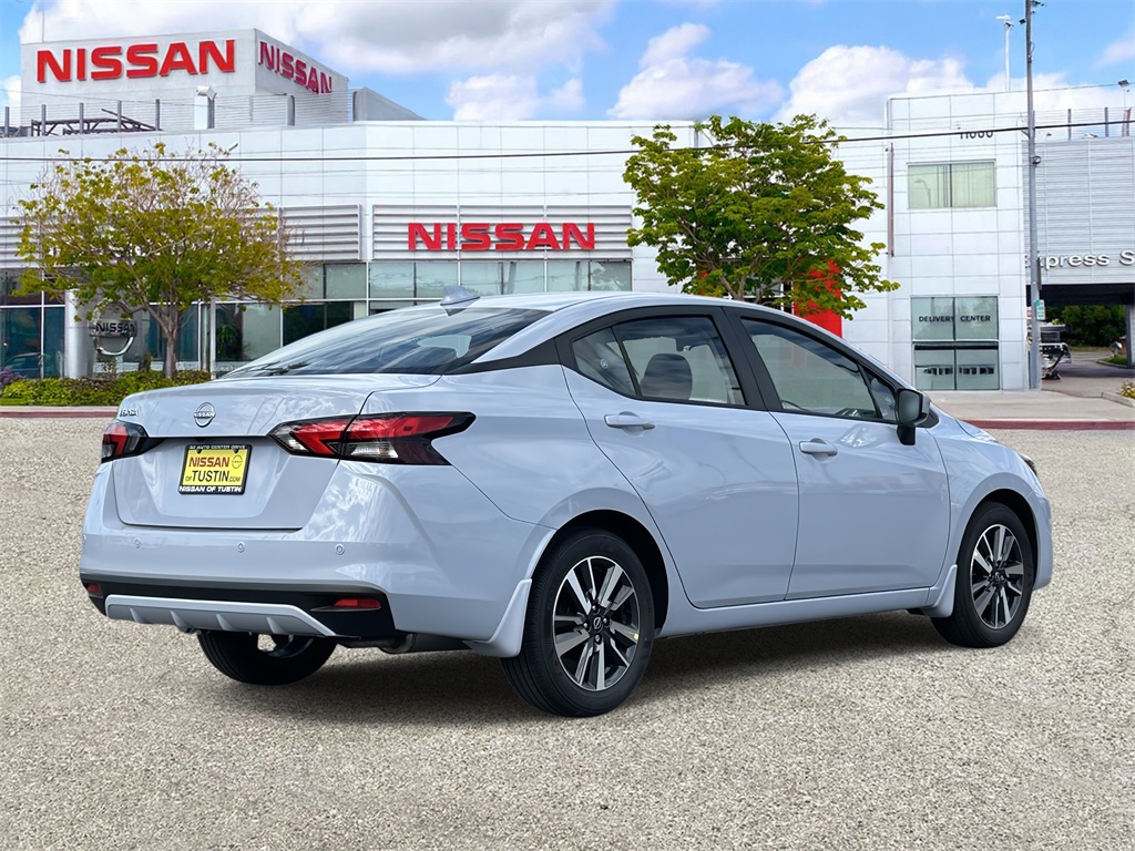 2025 Nissan Versa 1.6 SV photo 3
