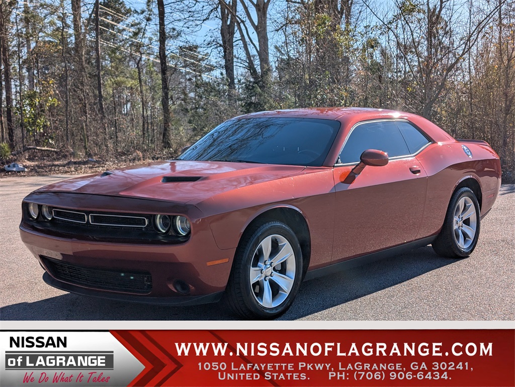 2021 Dodge Challenger SXT RWD