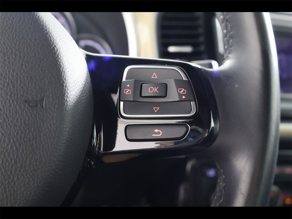 2019 Volkswagen Beetle Final Edition SE photo 19