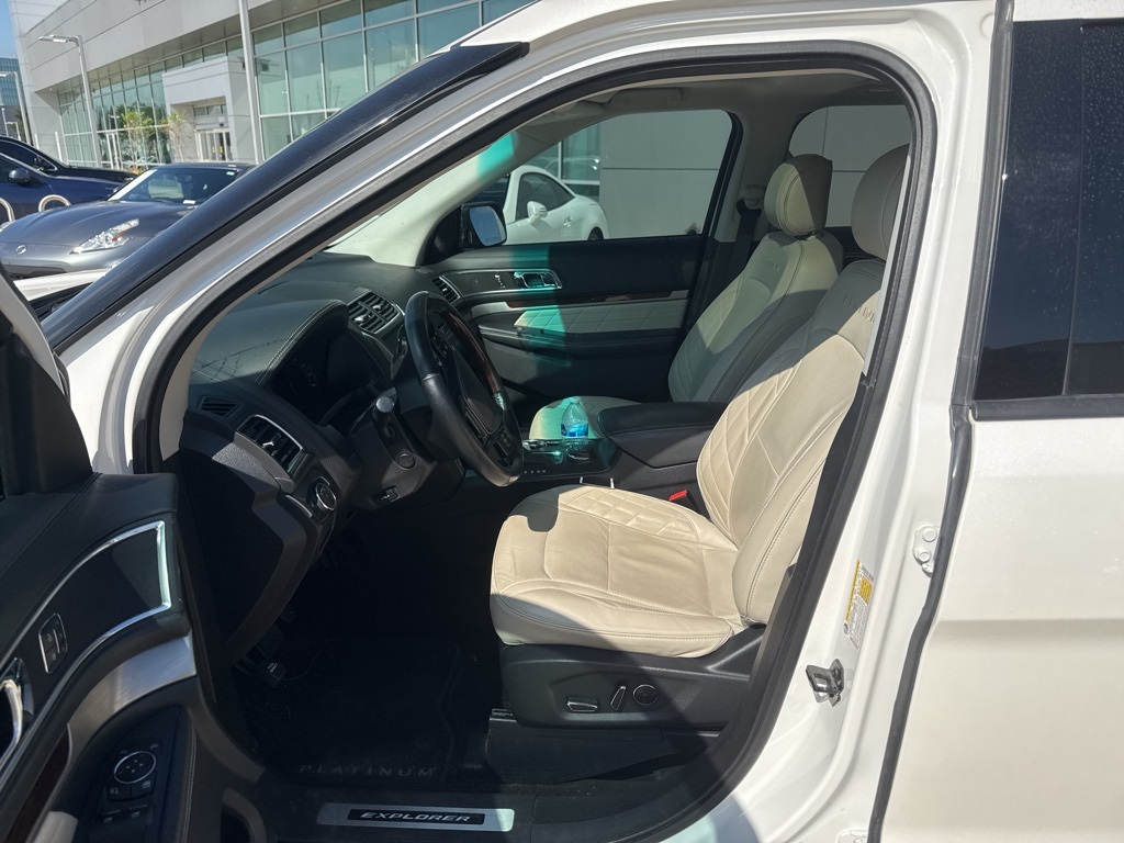 2016 Ford Explorer Platinum White at Keating Nissan