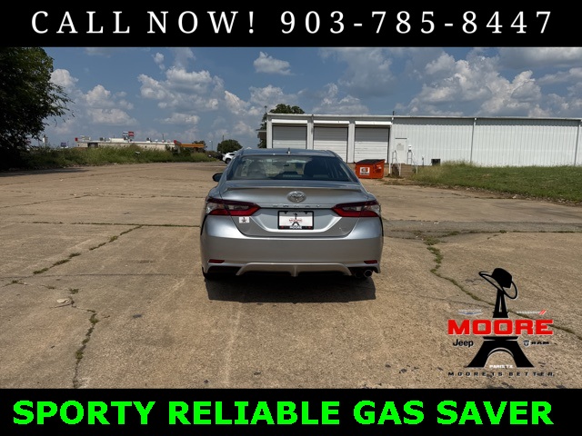 2024 Toyota Camry SE photo 3