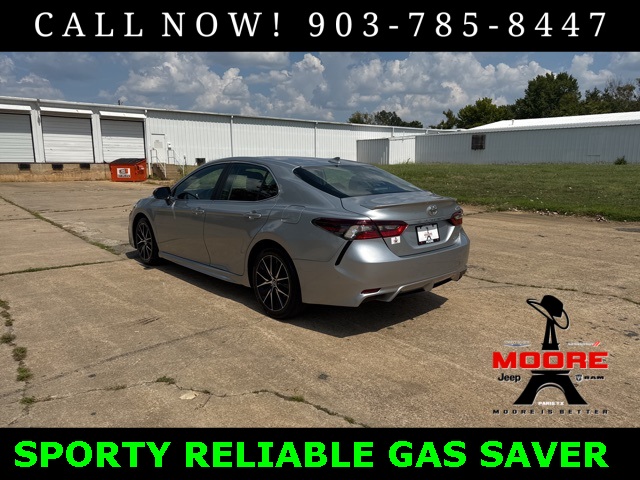 2024 Toyota Camry SE photo 4