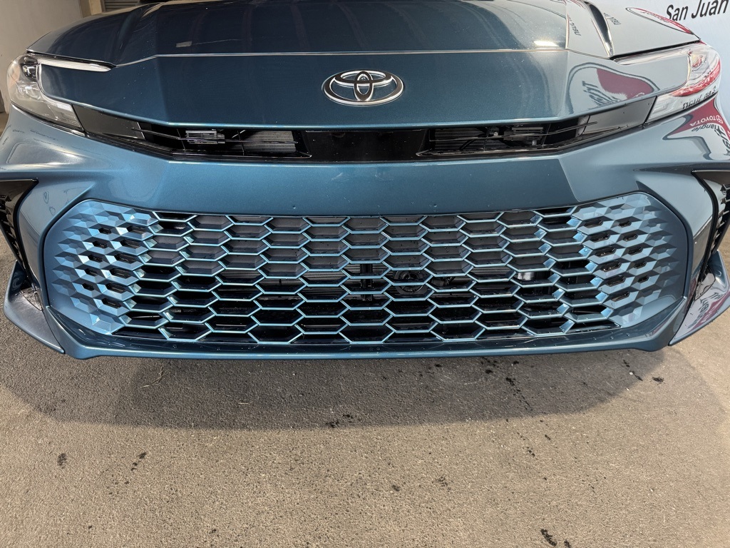 Thumbnail: 2025 Toyota Camry - 12