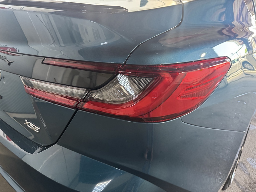 Thumbnail: 2025 Toyota Camry - 16