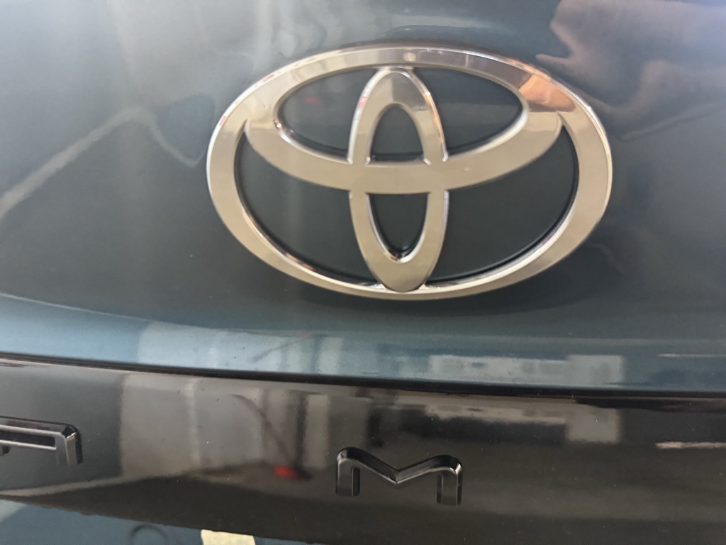 Thumbnail: 2025 Toyota Camry - 20