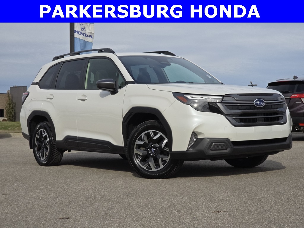 2025 Subaru Forester Premium Crossover AWD