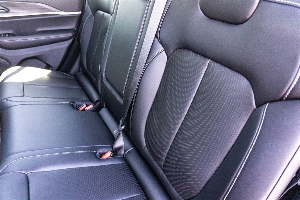 New Car 2025 Jeep Grand Cherokee  Limited For Sale Under $40,000 In San Marcos, Texas