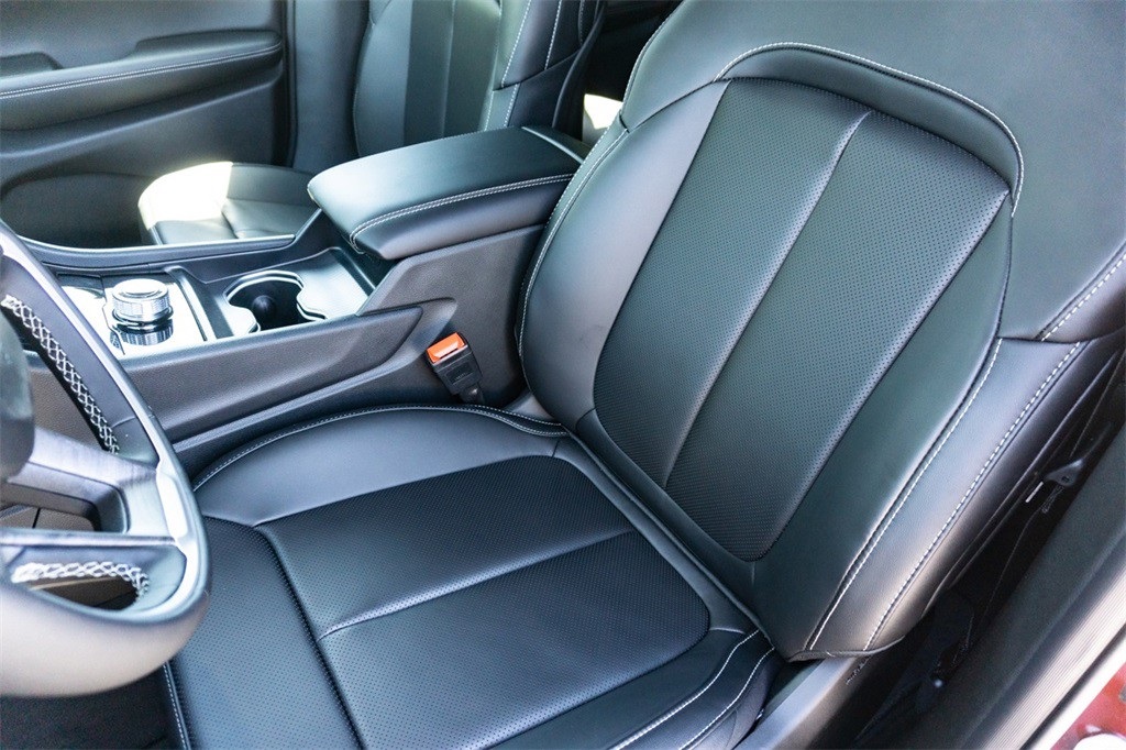 New Car 2025 Jeep Grand Cherokee  Limited For Sale Under $40,000 In San Marcos, Texas