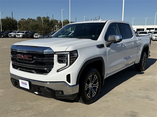 2024 GMC Sierra 1500 SLT - 7