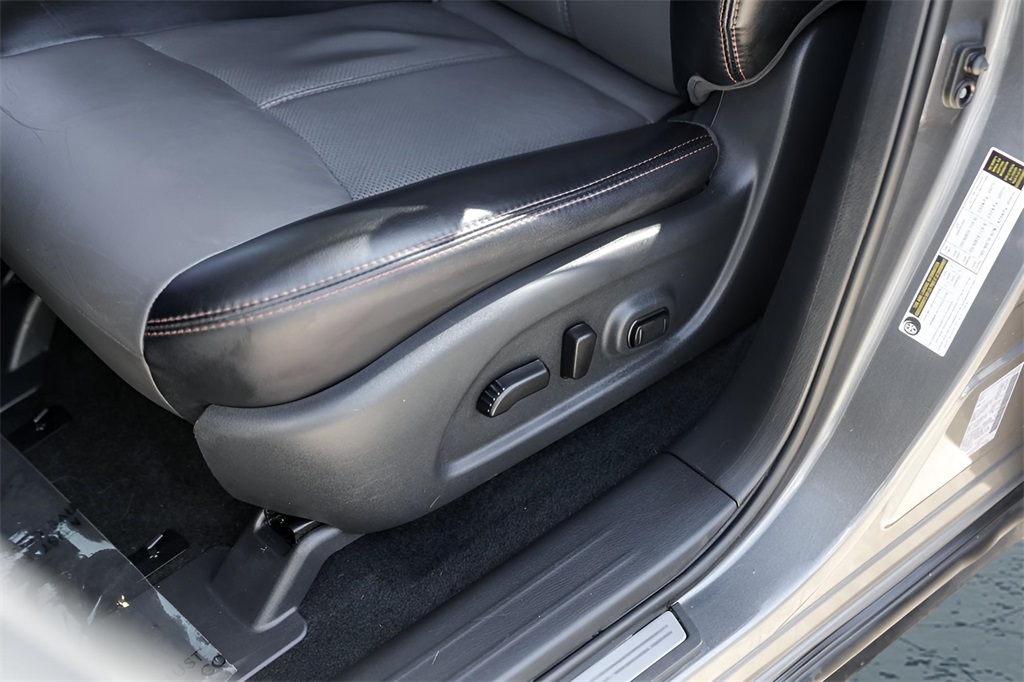 Used Car 2019 Nissan Pathfinder  Sl For Sale Under $20,000 In Austin, Texas