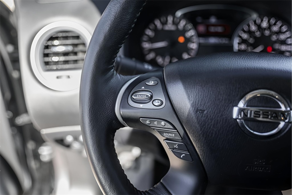 Used Car 2019 Nissan Pathfinder  Sl For Sale Under $20,000 In Austin, Texas