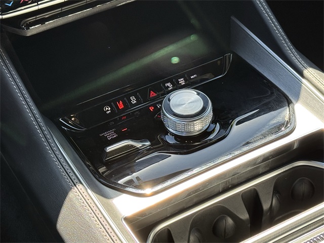 2025 Jeep Wagoneer Base Gray at Victoria Chrysler Dodge Jeep Ram