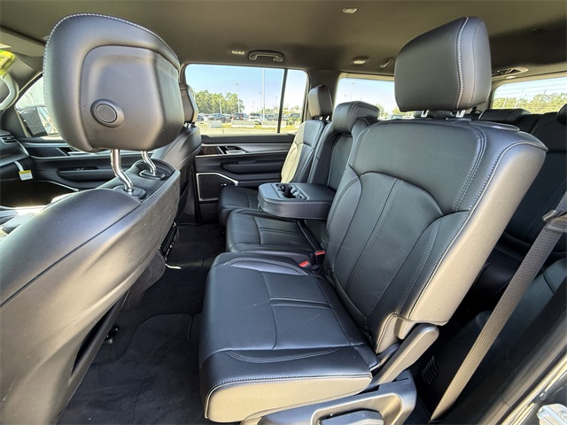 2025 Jeep Wagoneer Base Gray at Victoria Chrysler Dodge Jeep Ram