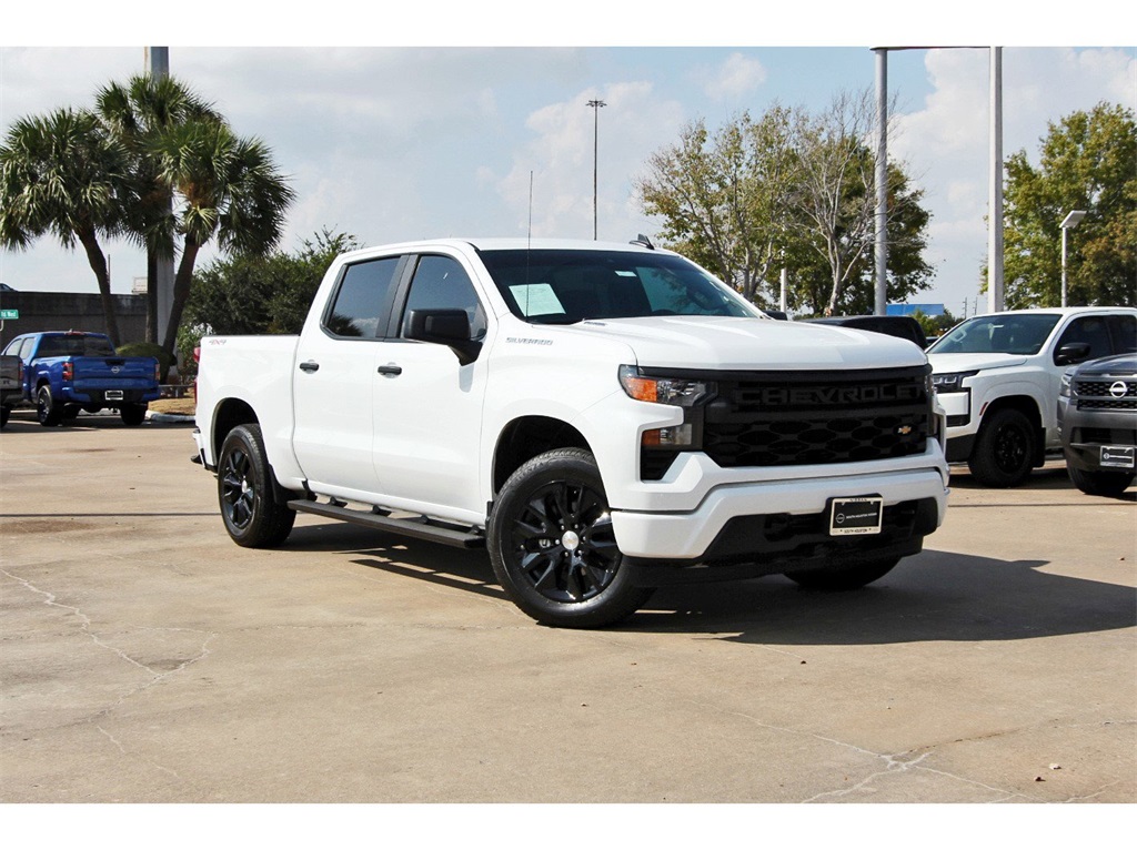2025 Chevrolet Silverado 1500 Custom - 0