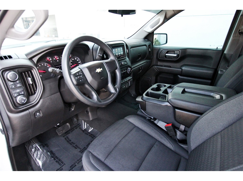 2025 Chevrolet Silverado 1500 Custom - 11