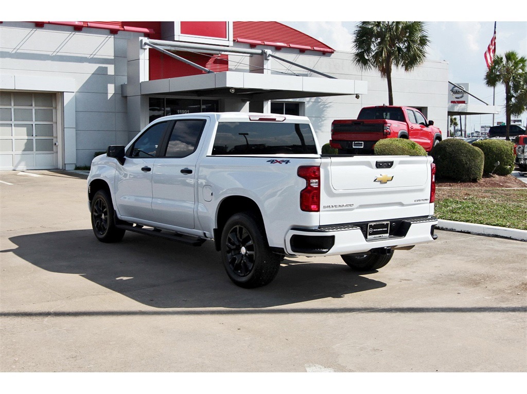 2025 Chevrolet Silverado 1500 Custom - 2